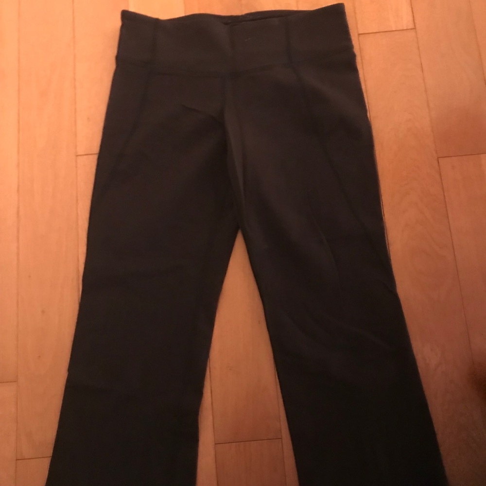 Lululemon Capri leggings with split back.